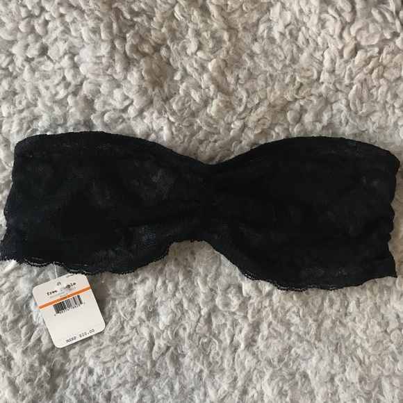 🚨SOLD🚨Black Free People Lace Bralette! - Picture 2 of 5